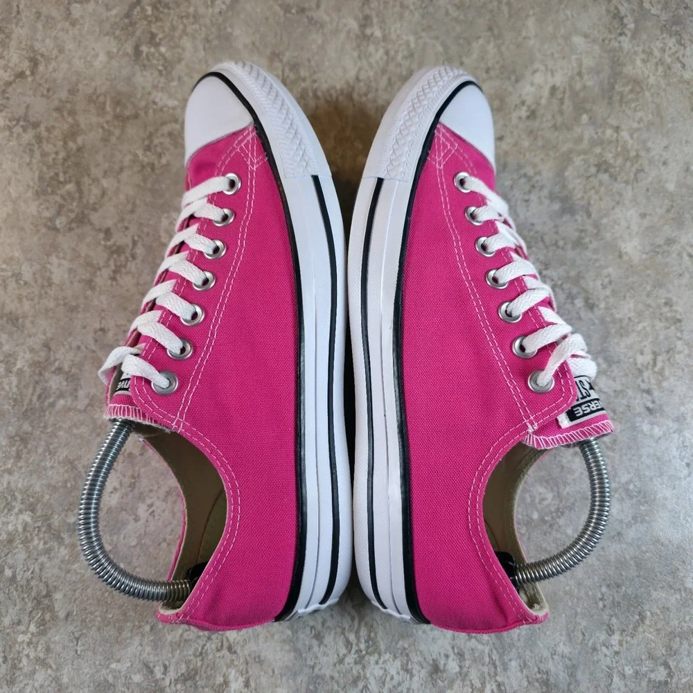 Converse Womens 11 / Mens 9 Chuck Taylor All Star Pink Casual Shoes Sneakers